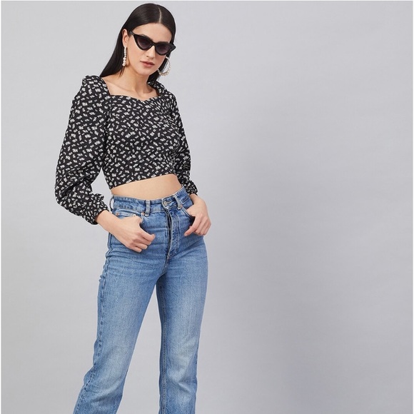 Rare Black floral crop top - Picture 5 of 5